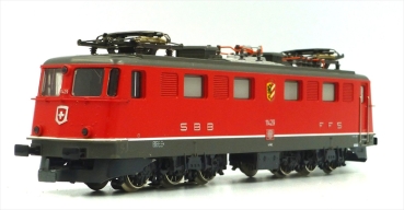 Märklin3332-1 E-Lok Ae6/6 rot Geneve analog