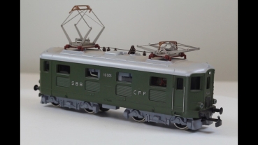 Preview: Kleinbahn 10005-1 Re4/4 grün analog DC