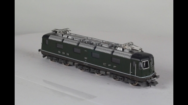 Preview: Hobbytrain 1100-1 E-Lok Re6/6 grün N