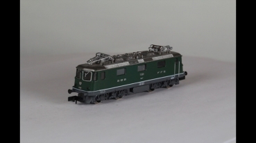 Arnold 2409 Re4/4 II 11359 Spur N analog