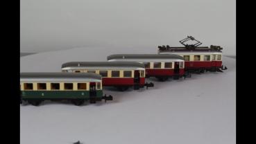 Arnold 2960 Tramm mit 4 Wagen analog