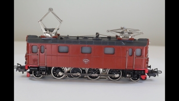 Märklin 3030-2 Schwedenlok braun AC analog