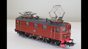 Preview: Märklin 3030-2 Schwedenlok braun AC analog