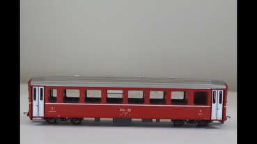 Bemo 32258137 Personenwagen 2Klasse RHB B2457 grün 