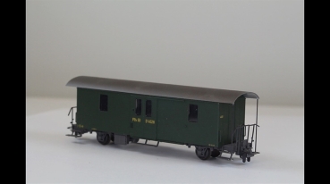 Preview: Bemo3264-1 Gepäckwagen RhB D4028 grün