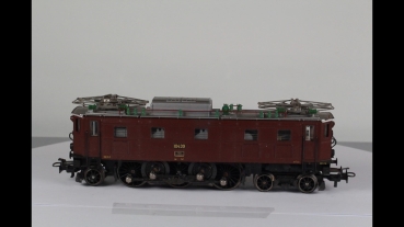 Märklin 3351 Ae3/6III AC-digital