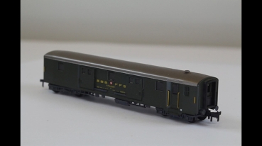 Preview: Arnold 3713 Postwagen SBB N