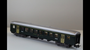 Märklin 4066 Personenwagen m Figuren Beleuchtet