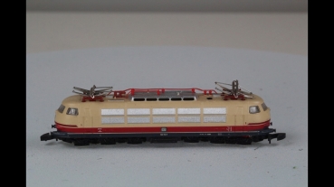 Märklin 8854 E-Lok BR103 TEE DC analog  Z