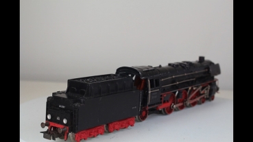 Märklin F800-2 Dampflok mit Tender 01 097