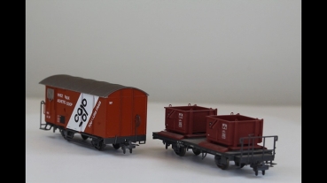 Preview: BemoGK507-2 zwei Güterwagen RHB