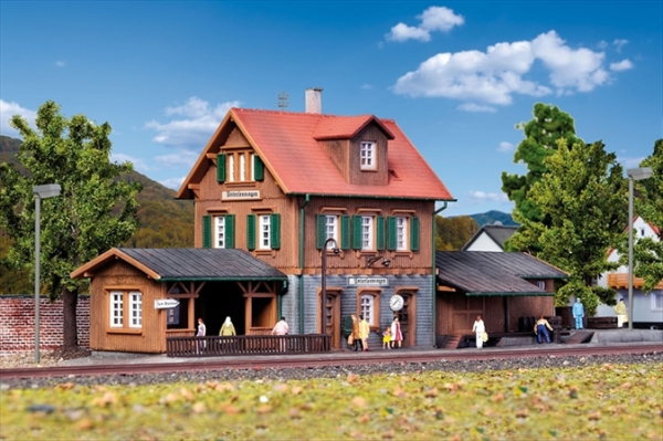 Kibri 37704  N Bahnhof Unterlenningen