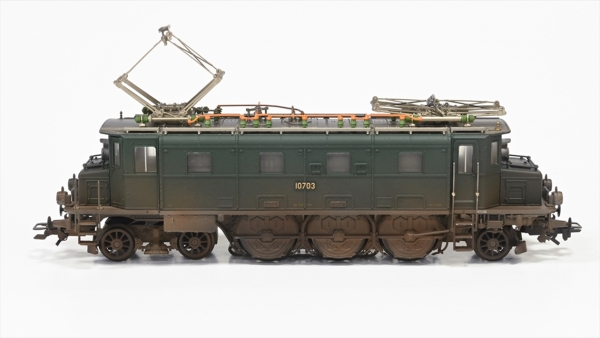 Märklin 039362 E-Lok Ae3/6 III gealtert mfx