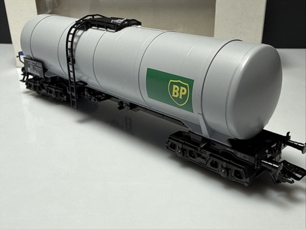 Märklin 4758 Kesselwagen BP 4 achsig grau