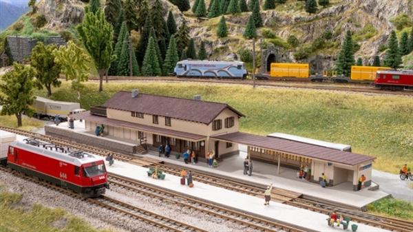 Noch 66005 Bahnhof Bergün L.C. H0