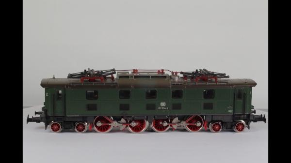 Märklin 03366 E-Lok DB 152 034-5 AC analog