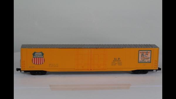 Arnold 0404 Gedekter Güterwagen Union Pacific N DC