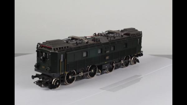 Roco 04191A Be 4/6 E-Lok SBB grün DC analog