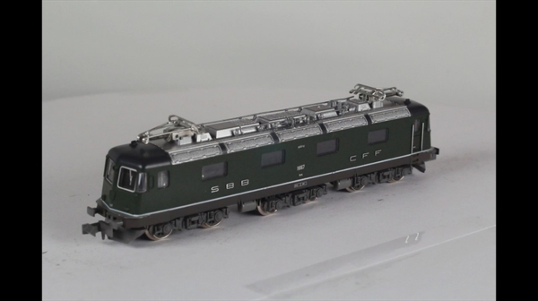 Hobbytrain 1100-1 E-Lok Re6/6 grün N