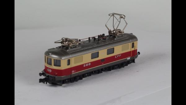 Hobbytrain 11023 E-Lok Re4/4I grün N