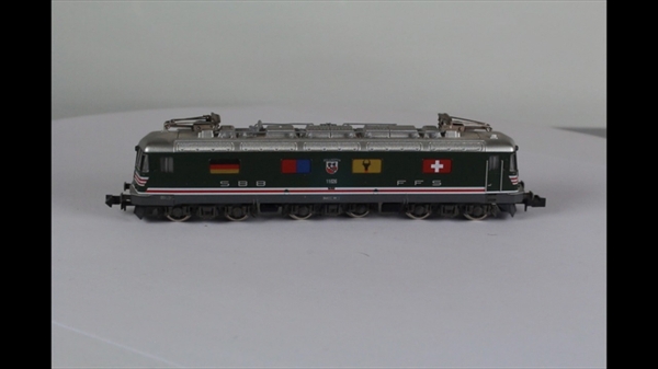 Kato 13701 Re6/6 grün 