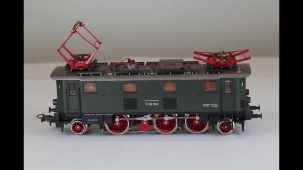 Roco 14145A-1 E.Lok E32103 AC analog