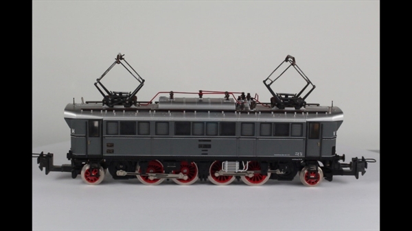 Trix 2232 E-Lok E7502 Dc analog