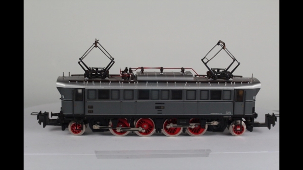 Trix 2232 E-Lok E7502 Dc analog