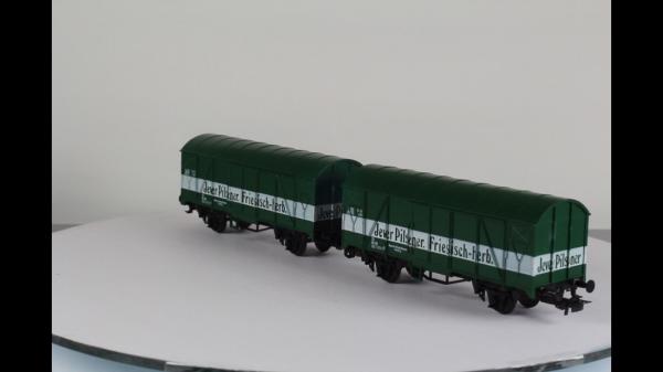 Liliput 22903 Güterwagen Set 2tlg. Jver Pislner DC