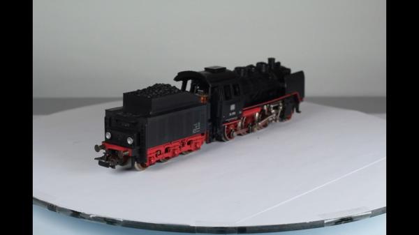 Märklin 3003-3 Dampflok mit Tender BR 24 AC analog