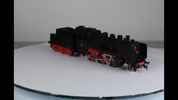 Märklin 3003-6 Dampflok mit Tender BR 24 AC analog