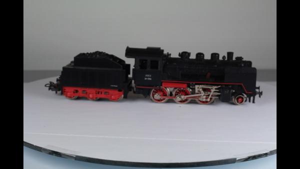 Märklin 3003-6 Dampflok mit Tender BR 24 AC analog