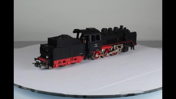 Märklin 3003-6 Dampflok mit Tender BR 24 AC analog