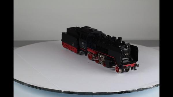 Märklin 3003-7 Dampflok mit Tender BR 24 AC analog