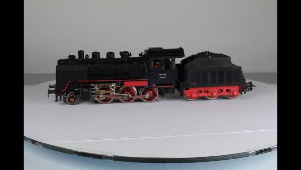 Märklin 3003-8 Dampflok mit Tender AC analog