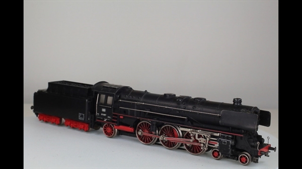 Märklin 3026-3 Dampflok BR 01 analog