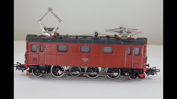 Märklin 3030-2 Schwedenlok braun AC analog