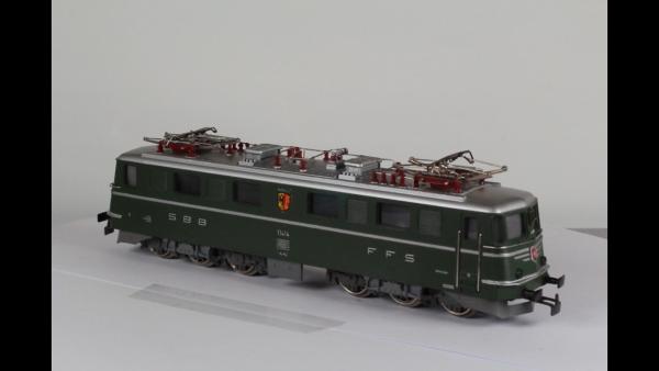 Märklin 3050-7 Ae6/6 Kanton Genf AC-analog