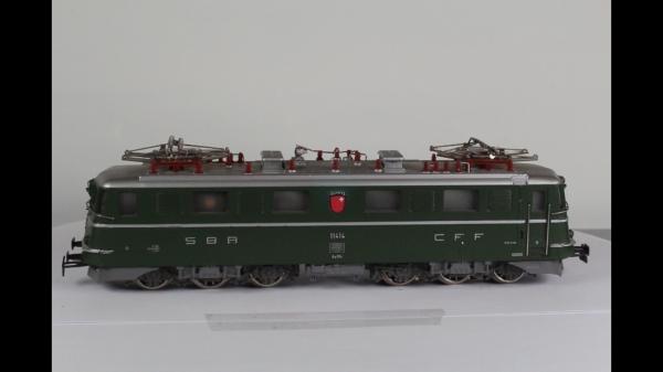 Märklin 3050-8 Ae6/6 Kanton Schwyzf AC-analog