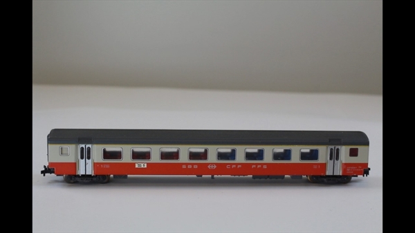 Minitrix 3146 Pers.-Wg. Swiss Express 1Kl. N