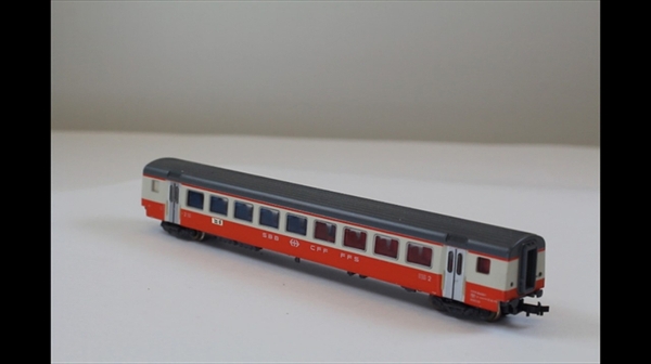 Minitrix 3147 Pers.-Wg. Swiss Express 2Kl. N