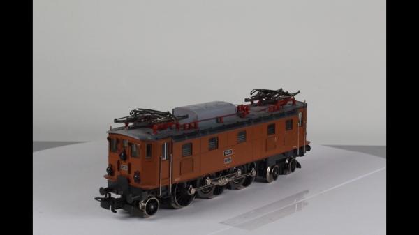 Märklin 3151-1 Ae 3-6 AC analog braun