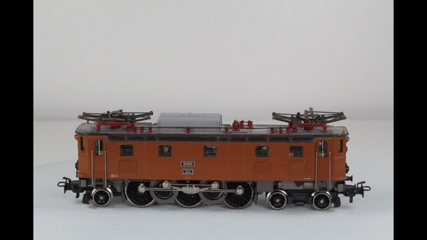 Märklin 3151-6 Ae 3-6 AC analog braun