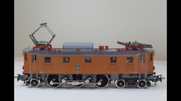 Märklin 3151-7 Ae 3-6 AC analog braun