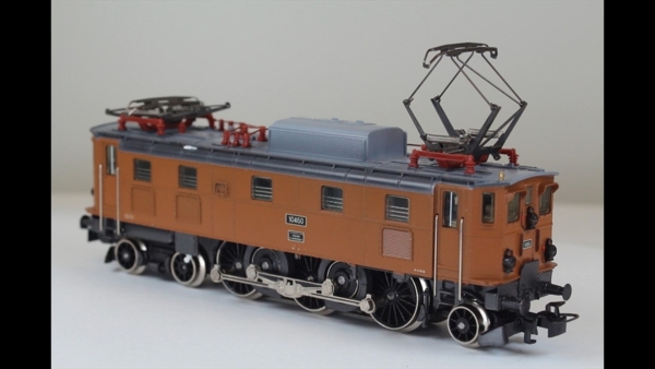 Märklin 3151-7 Ae 3-6 AC analog braun