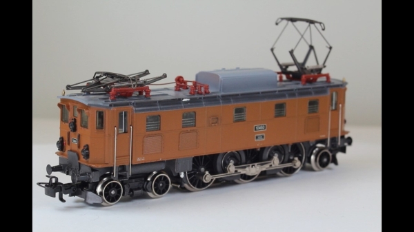 Märklin 3151-7 Ae 3-6 AC analog braun