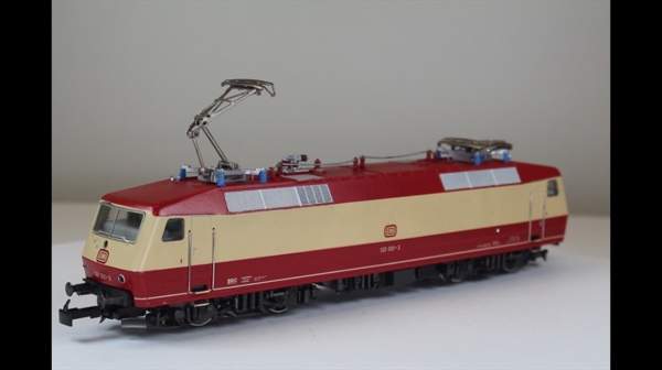 Märklin 3153-1 E-Lok DB AC analog