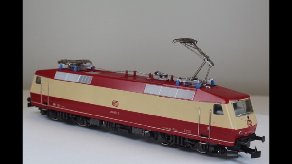 Märklin 3153-1 E-Lok DB AC analog