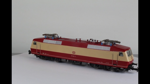 Märklin 3153-1 E-Lok DB AC analog