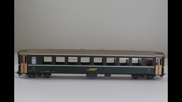 Bemo 3250 Personenwagen 2Klasse RHB B2362 grün 